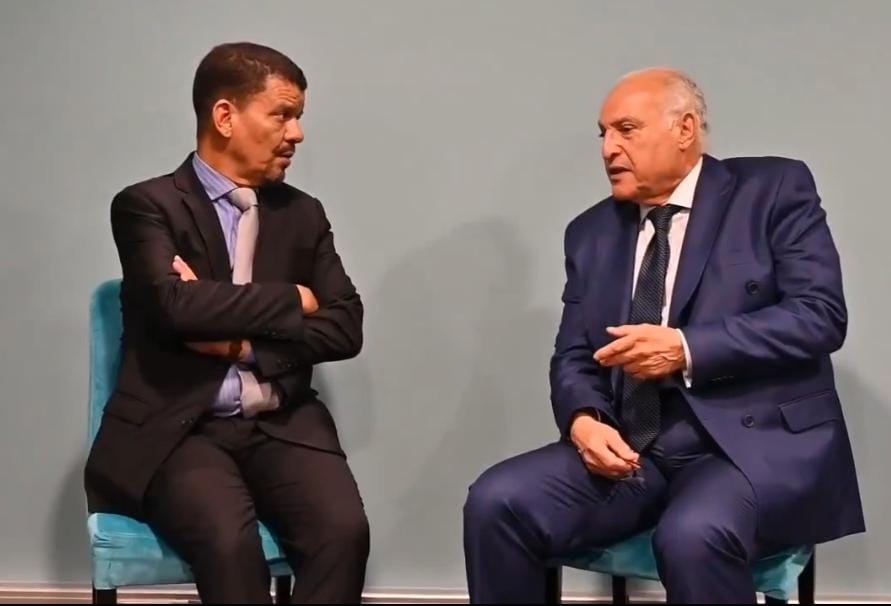 وزير الخارجية يجري مباحثات ثنائية مع نظيره الجزائري على هامش اجتماع وزراء خارجية الاتحاد الإفريقي والاتحاد الأوروبي