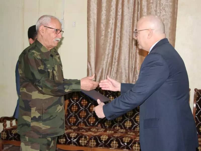 رئيس الجمهورية يستلم أوراق اعتماد السفير الفنزويلي الجديد لدى الجمهورية الصحراوية